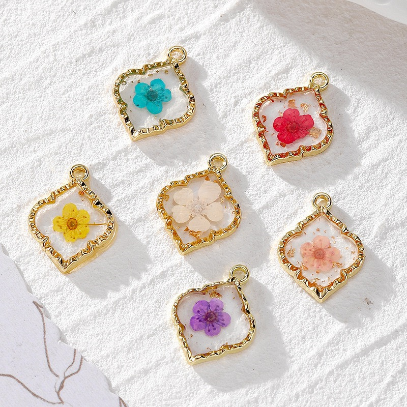 送料無料 30 ピース/ロットカラー花コアジオメトリ菱形形状 - Men Accessories Locket のレビューと価格