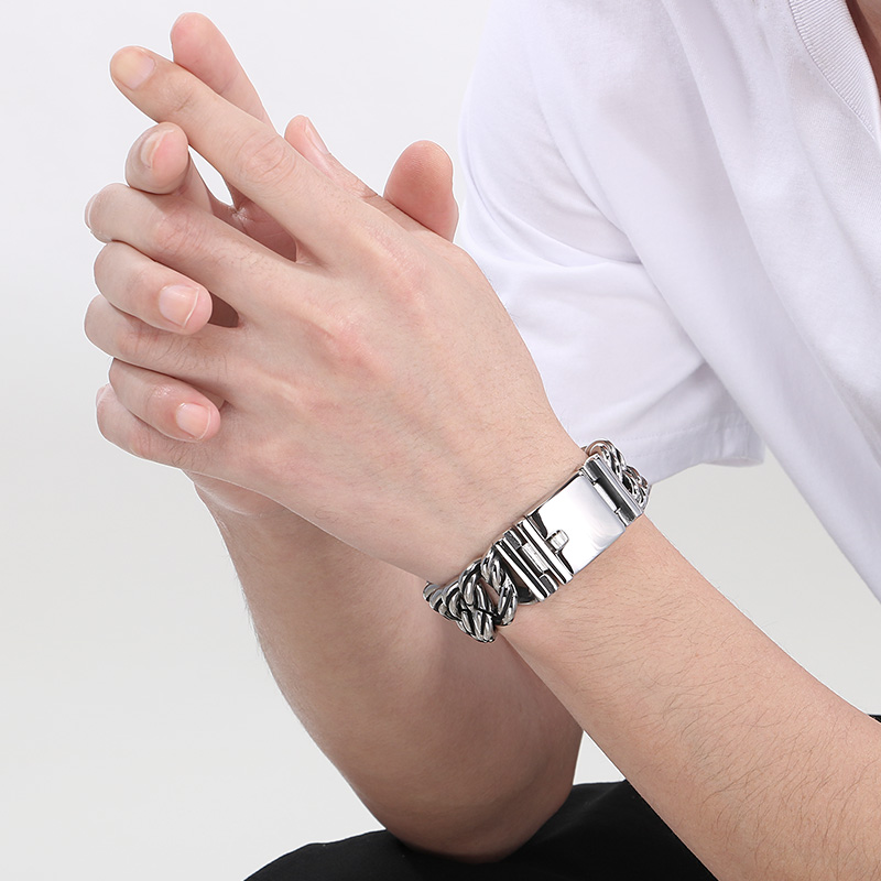 KALEN 22 ミリメートルツイストリンクチェーンブレスレ - Men Accessories Bd のレビューと価格