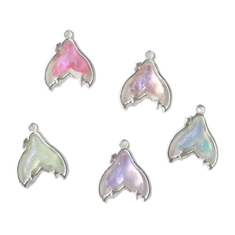 2025年最新 100個/ロット カラフル樹脂コア 漫画の尻 - Men Accessories Locket のレビューと価格